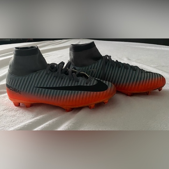 Niks Mercurial Superfly V CR7 - Size 4 - Picture 3 of 4